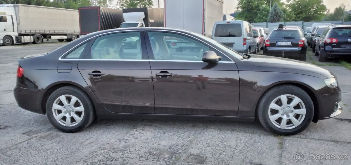 AUDI A4 8K limuz.1,8 TFSI 2011 140tis.km 1.majitel TOP STAV - 2
