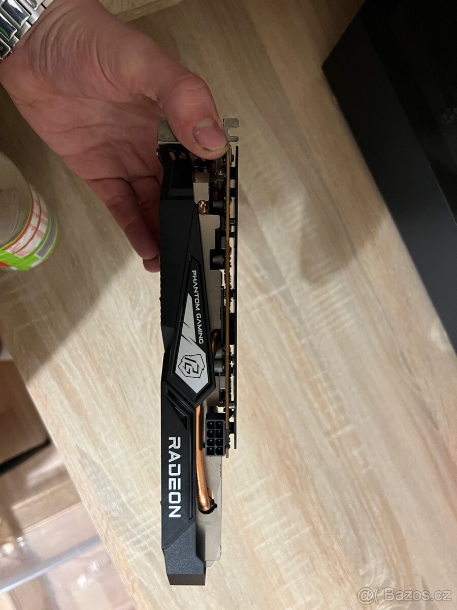 AMD Radeon RX 6500 XT - 2