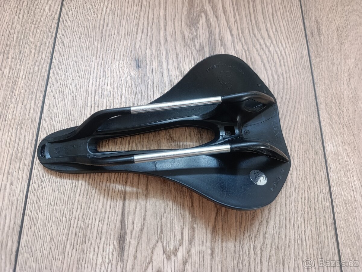 sedlo Selle Italia - 2