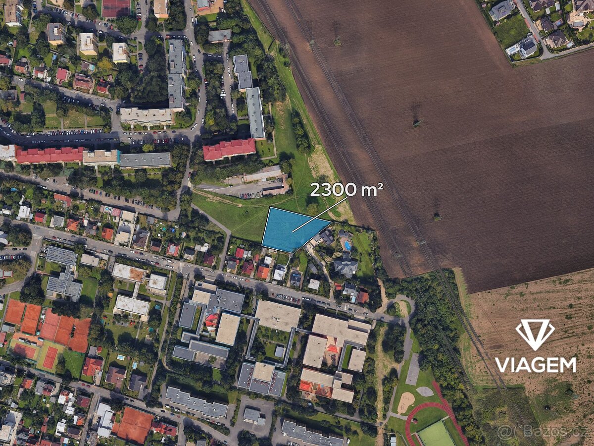 Stavební - komerční 2 300 m² - 2