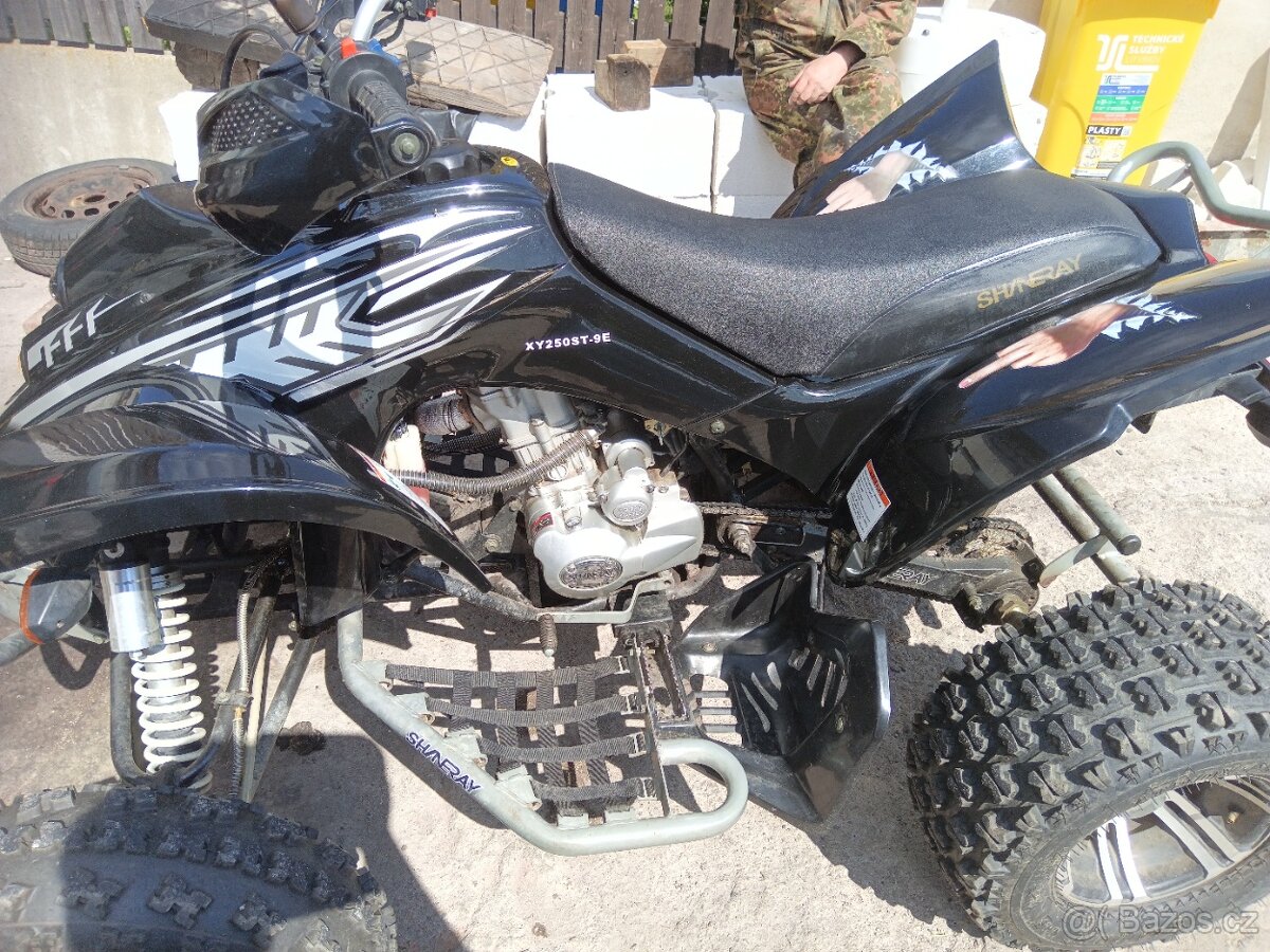 Prodám čtyřkolku shineray 250stxe-9 e