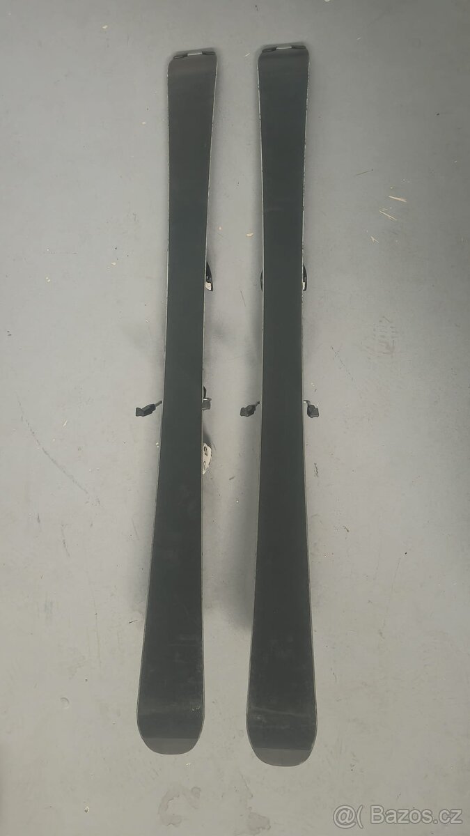 Lyže přeskáče hůlky - 2