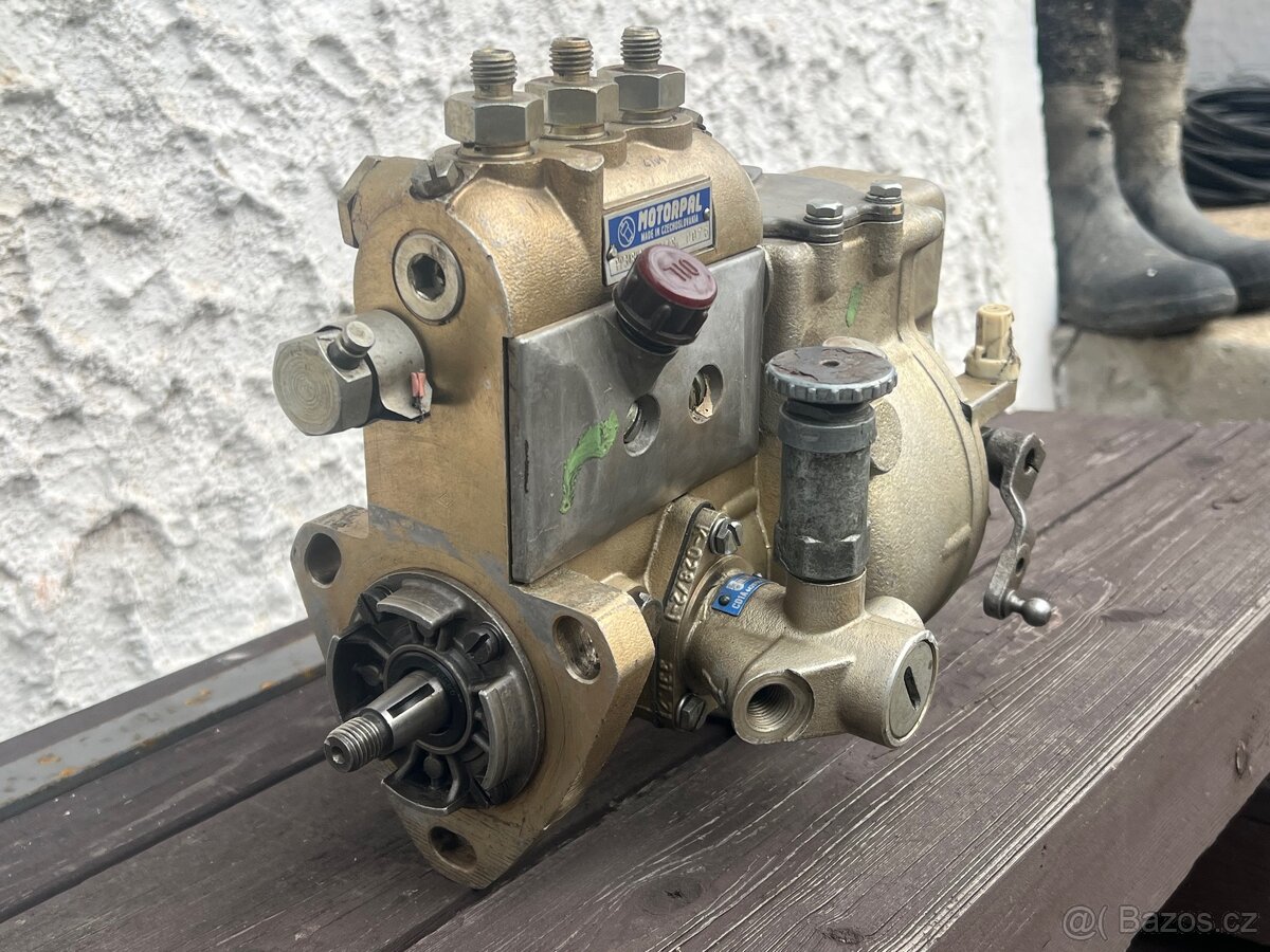 Vstřikovací čerpadlo 2441 pro motory 4701 - 2