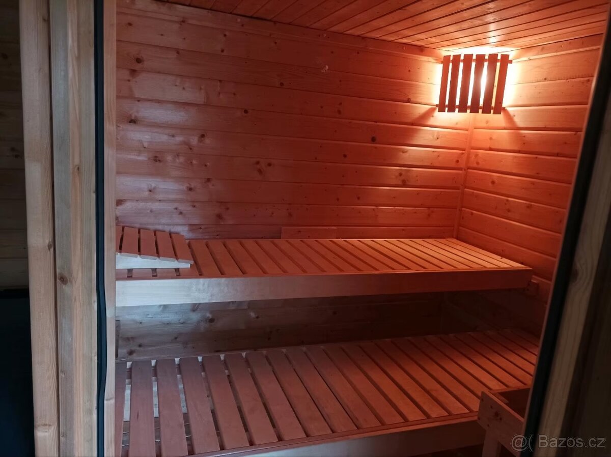 Finská sauna Karibu masiv s Bio-Mat kamny 9kw/380v - 2