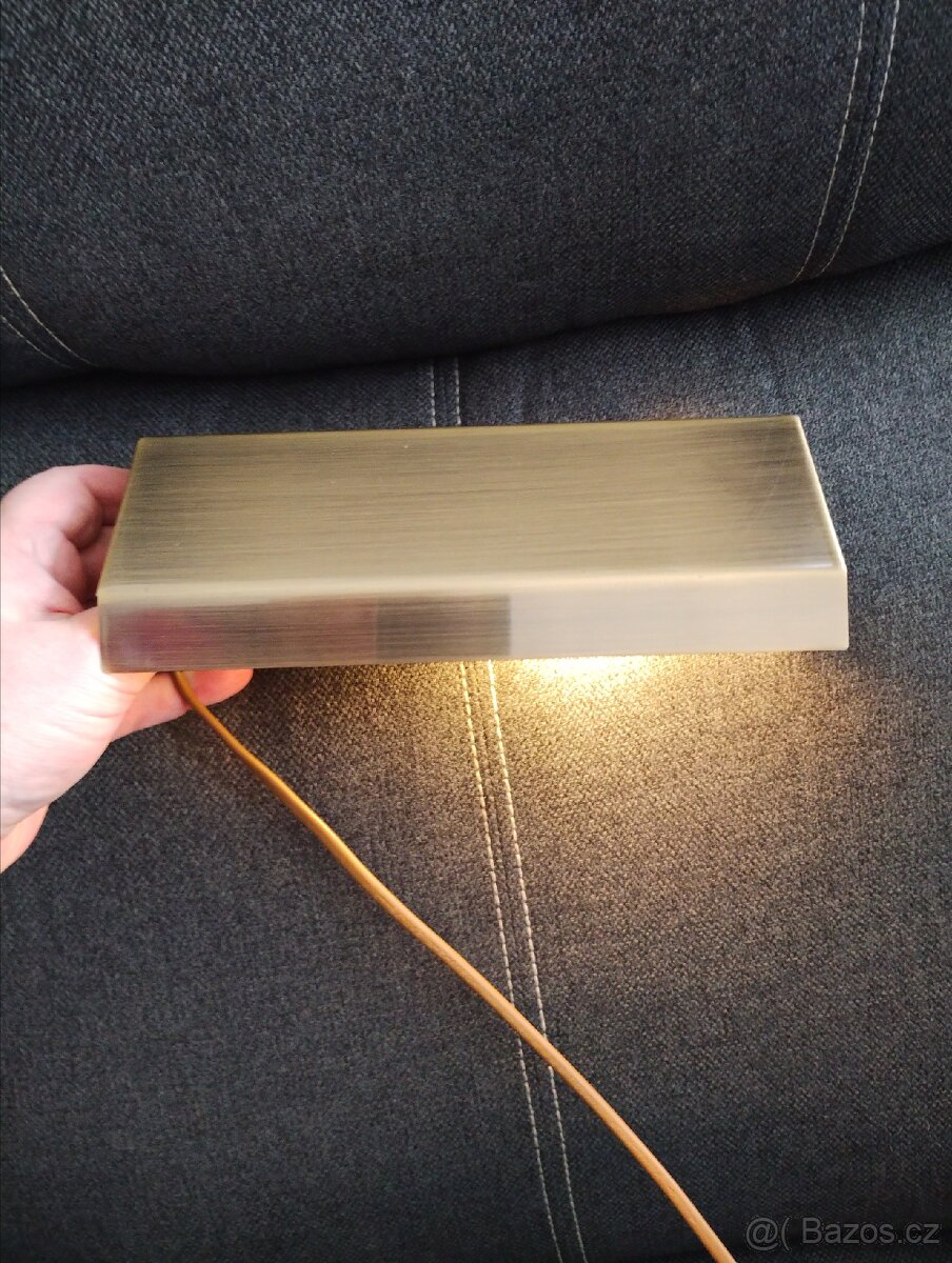Nástěnná lampička + LED žárovka - 2