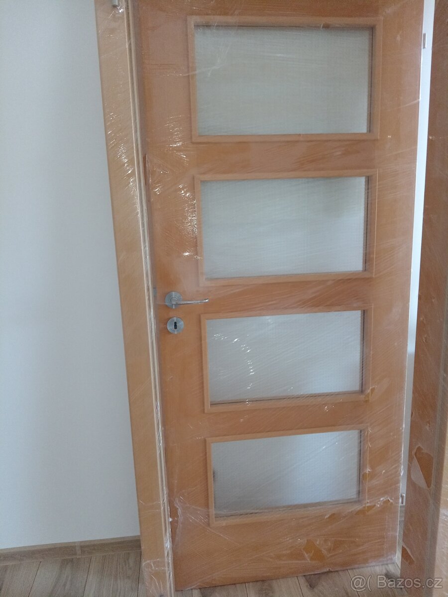 Prodám dveře se zárubní Sapeli 80 Swing Komfort - 2