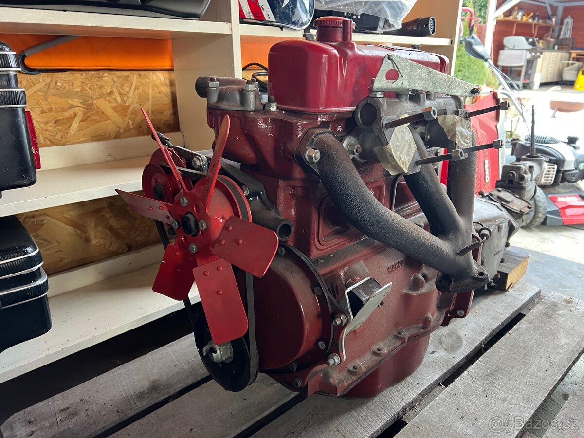 MGA - motor 1600 a převodovka a další díly - 2