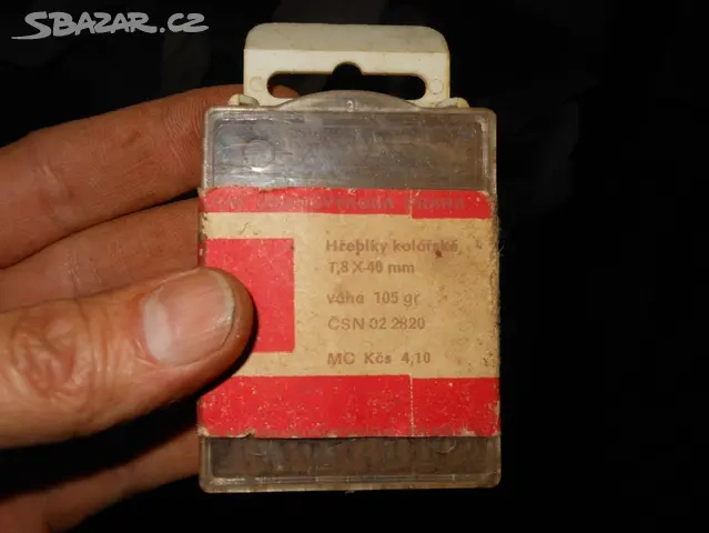 ŠROUBKY,HŘEBÍKY,APD. VELMI SPĚCHÁ LEVNĚ - 2