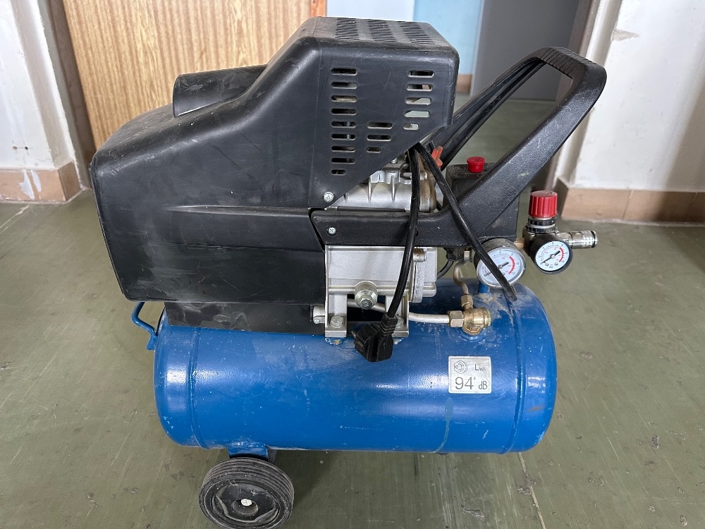 Vzduchový kompresor Scheppach HC24, 8 bar - 2
