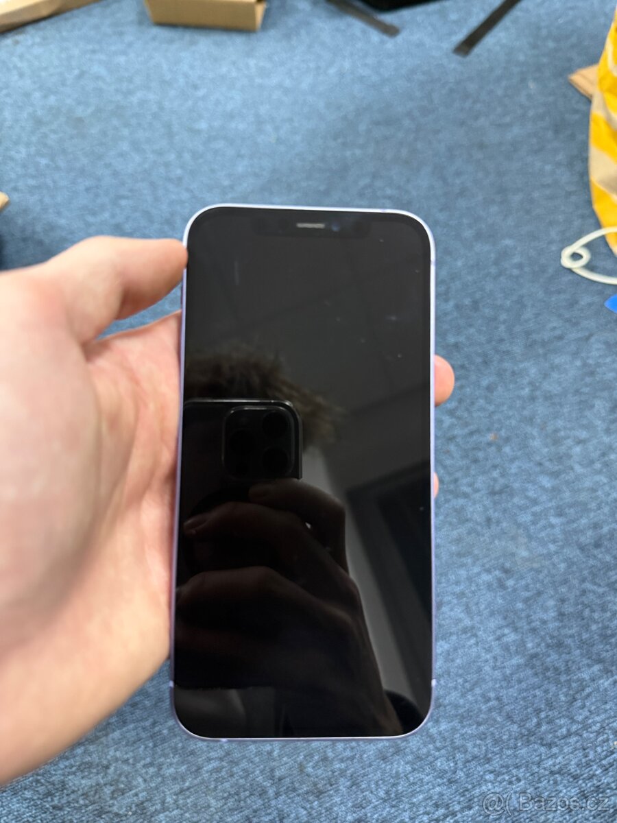 iPhone 12 64GB – fialový - 2