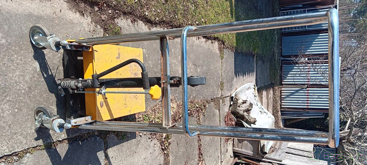 Zdvihaci plosina, stůl - 2