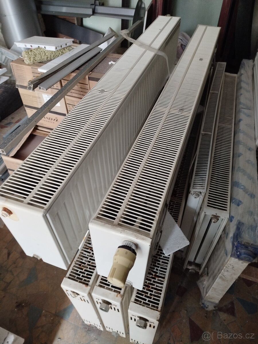 Prodám radiátor, žebřík... - 2