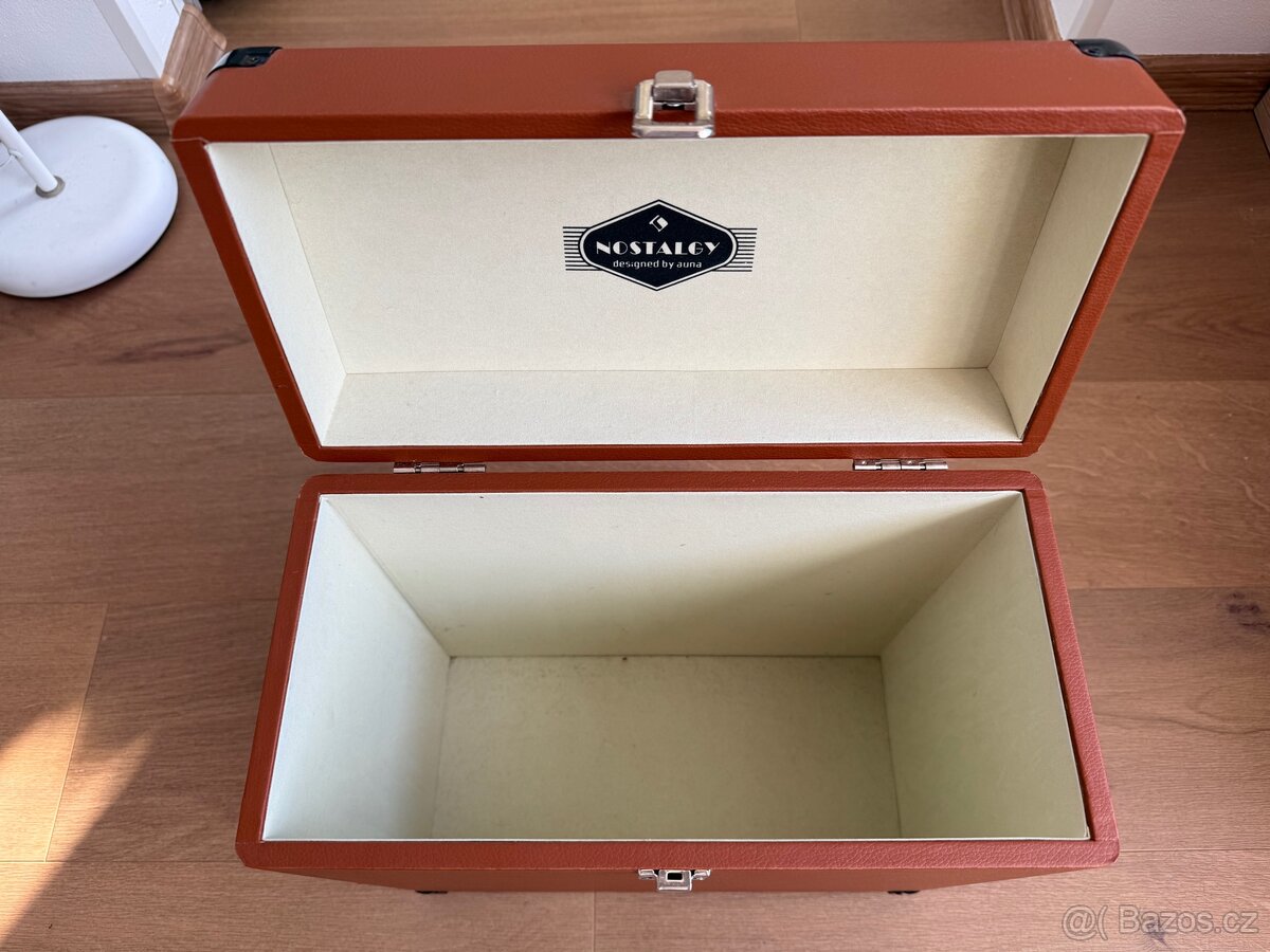 Auna Nostalgy Box na desky - 2