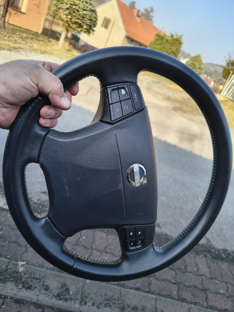 Volant Volvo - 2