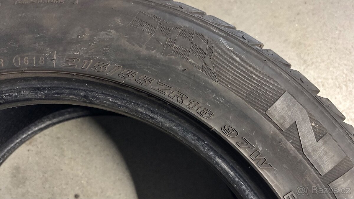 Letní pneu 215/55/R16 - 2