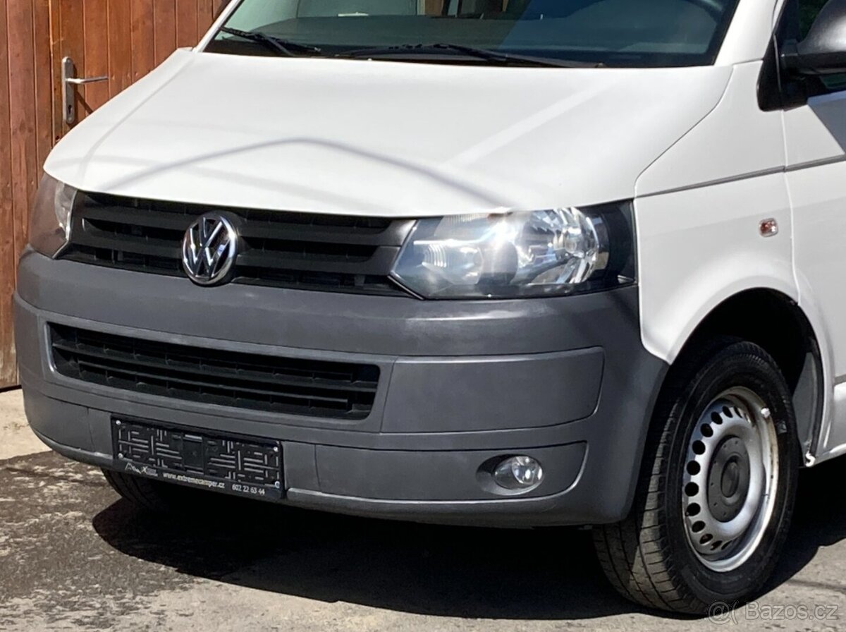 VOLKSWAGEN TRANSPORTER T5 2,0 TDi 4MOTION - 2