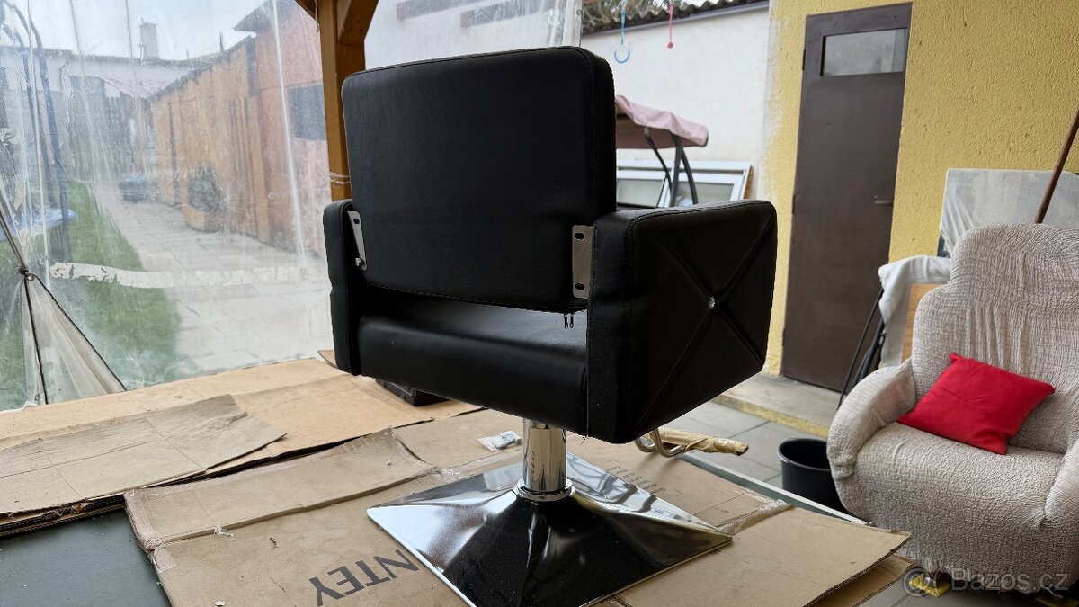 Barber / kadeřnické křeslo - nové - 2