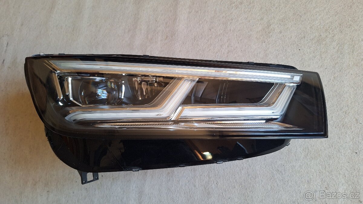 Světlo Audi Q5 Metrix 80A941036 - 2