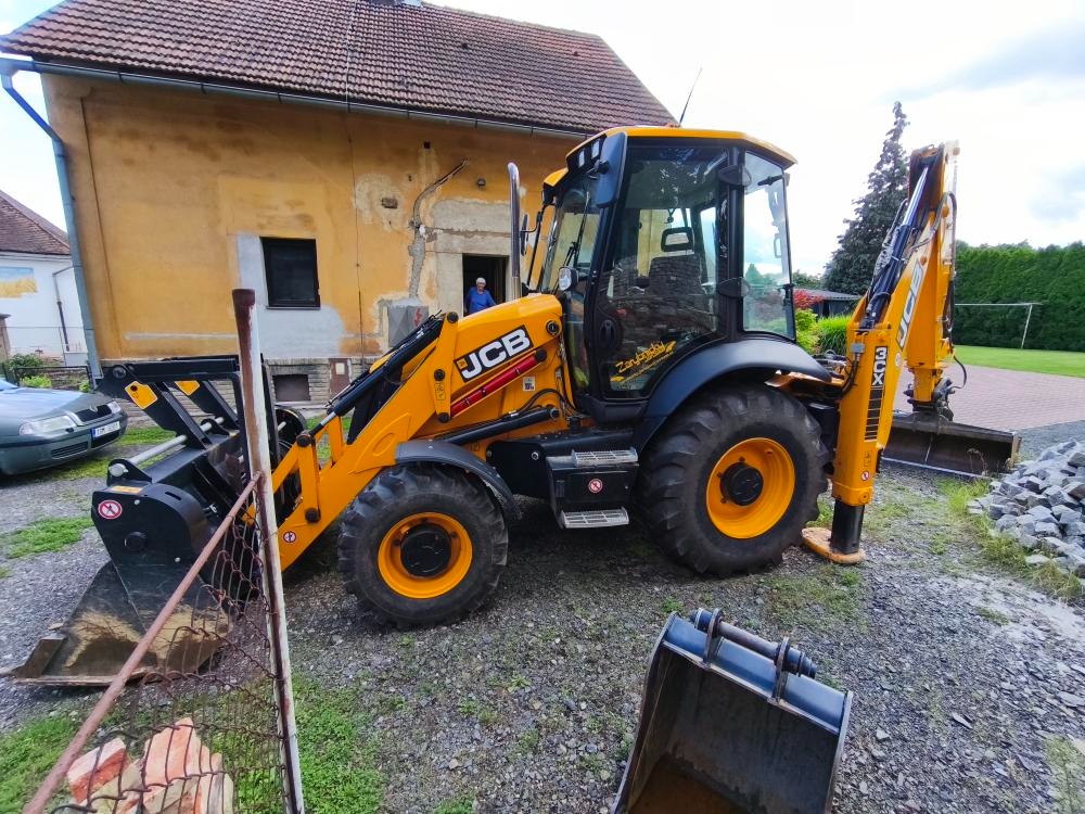 Prodám JCB 3CX - 2