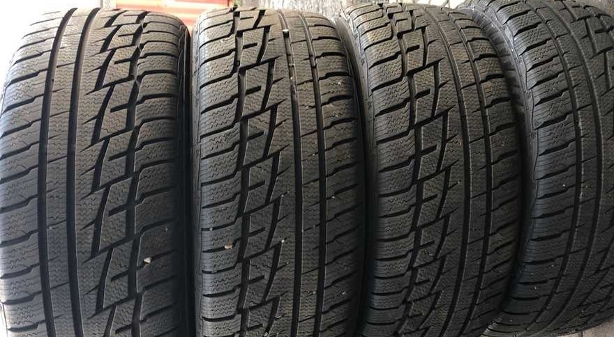 Zimní sada Sportage Tucson 5x114 pěkný vzor,Al disky - 2