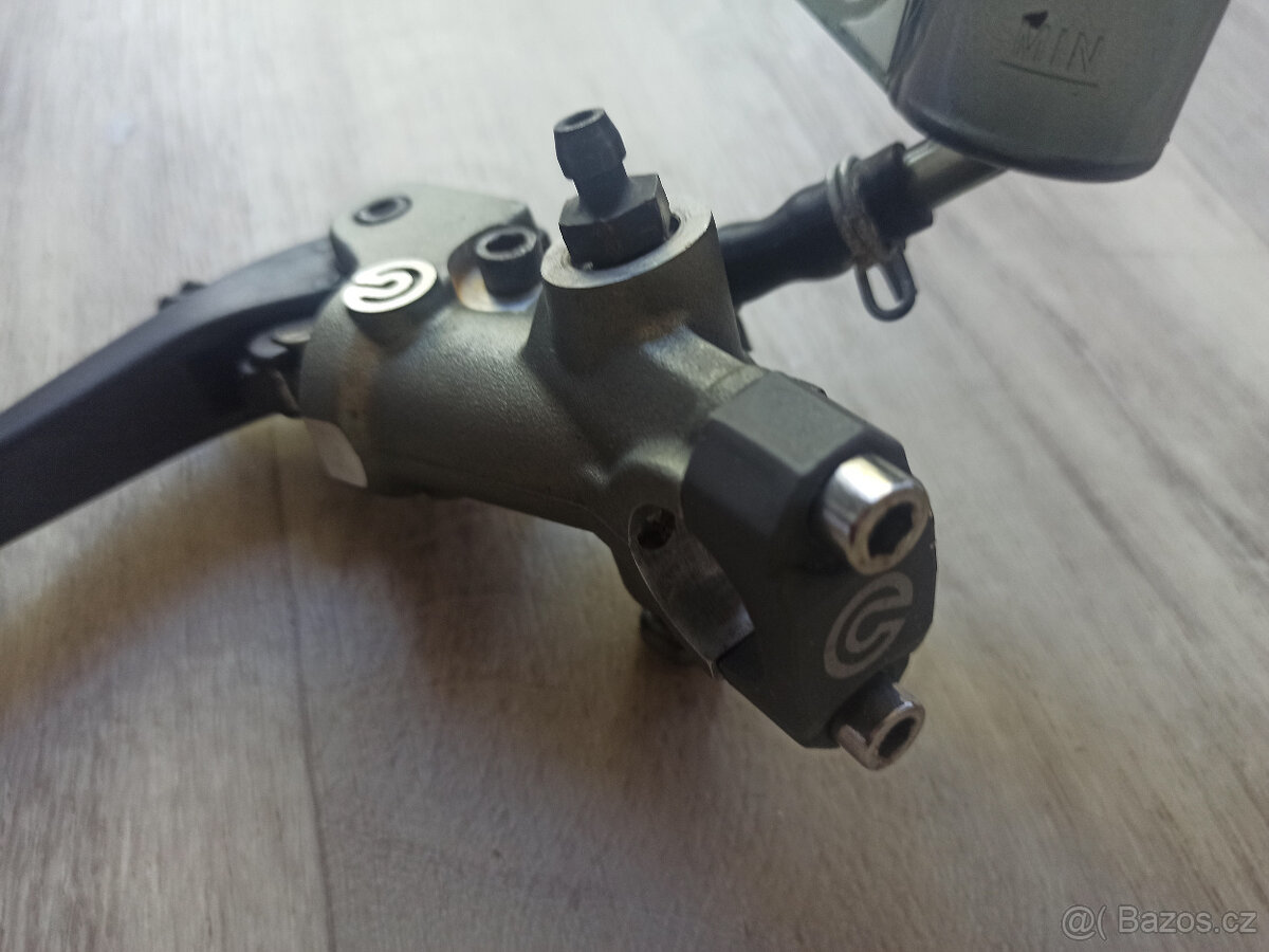 Pumpa spojková radiální Brembo - 2