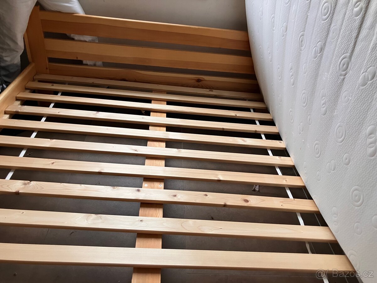 Luxusní dřevěná postel 160x200 bez matrace - 2