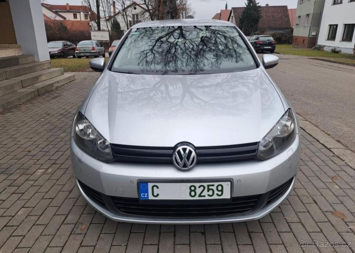 Volkswagen Golf 1,6 TDI nafta manuál 66 kw - 2