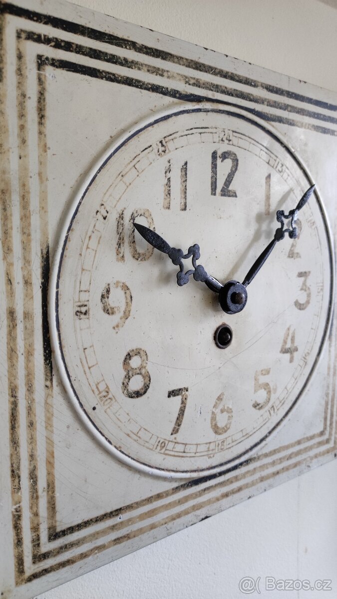 Starožitné plechové hodiny - 2