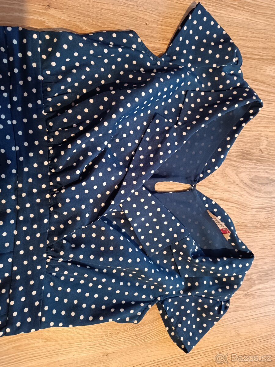 pin-up šaty Awear - 2