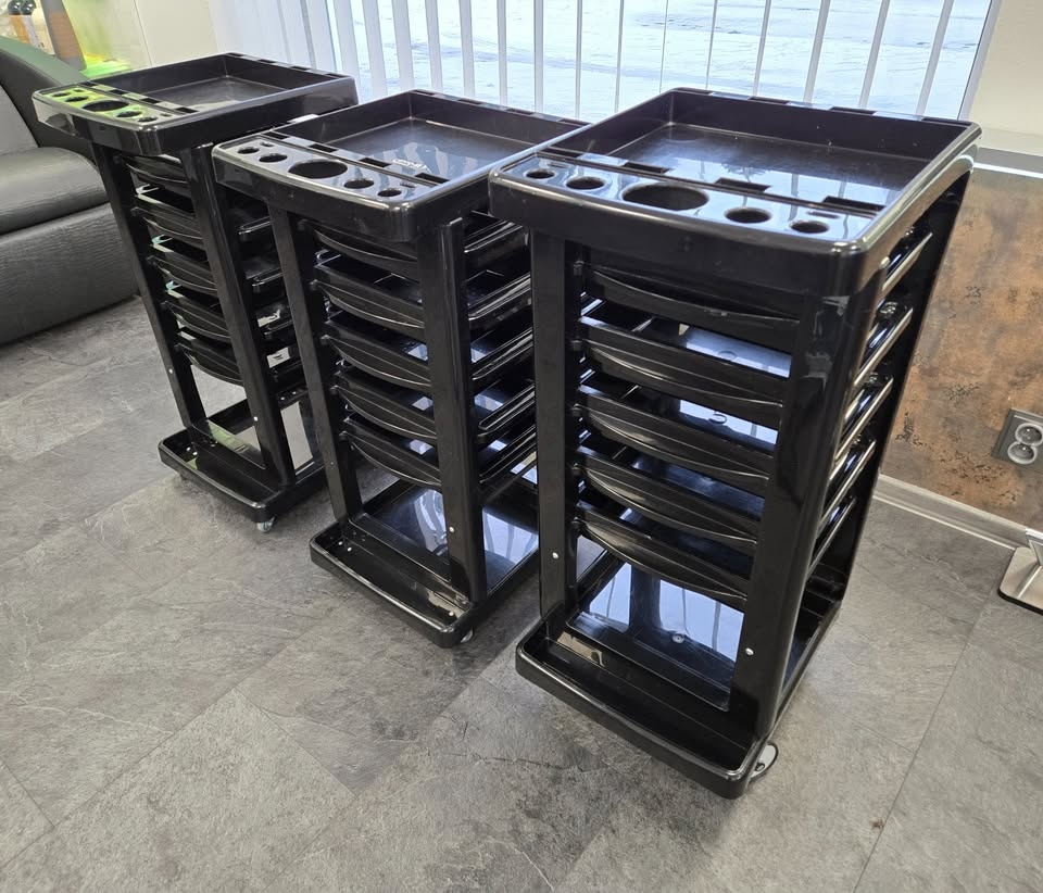 Kadeřnický stolek - 2