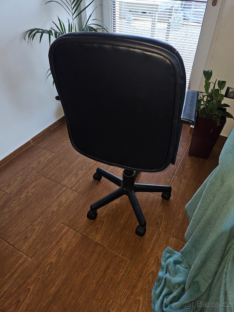 Kancelářská židle - 2