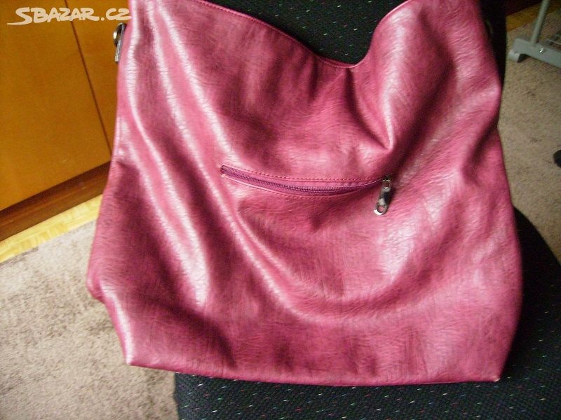 VĚTŠÍ KABELKA - TAŠKA - 2