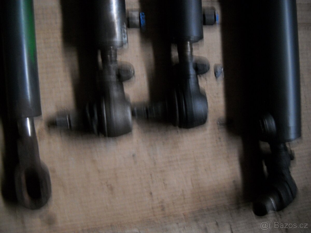 Hydralické pístnice - 2