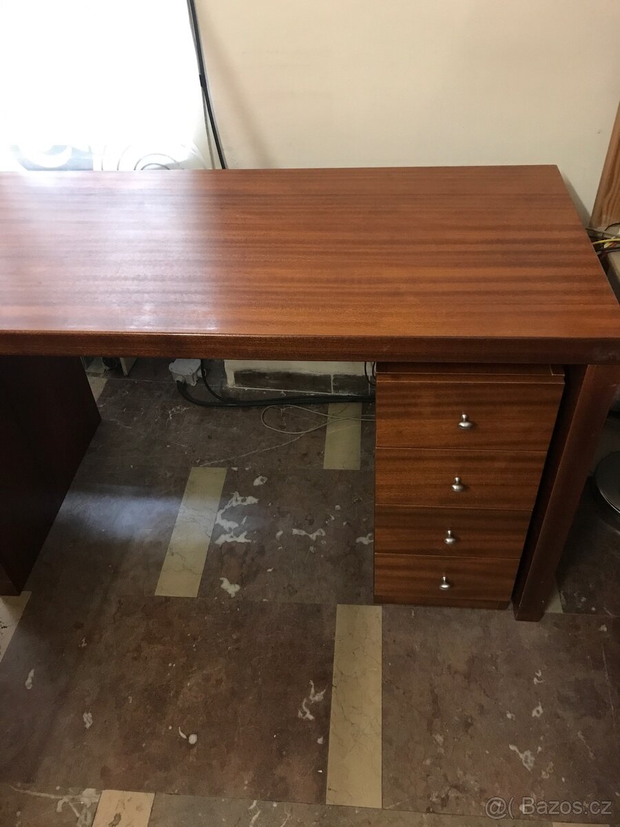 Kancelářský stul - 2