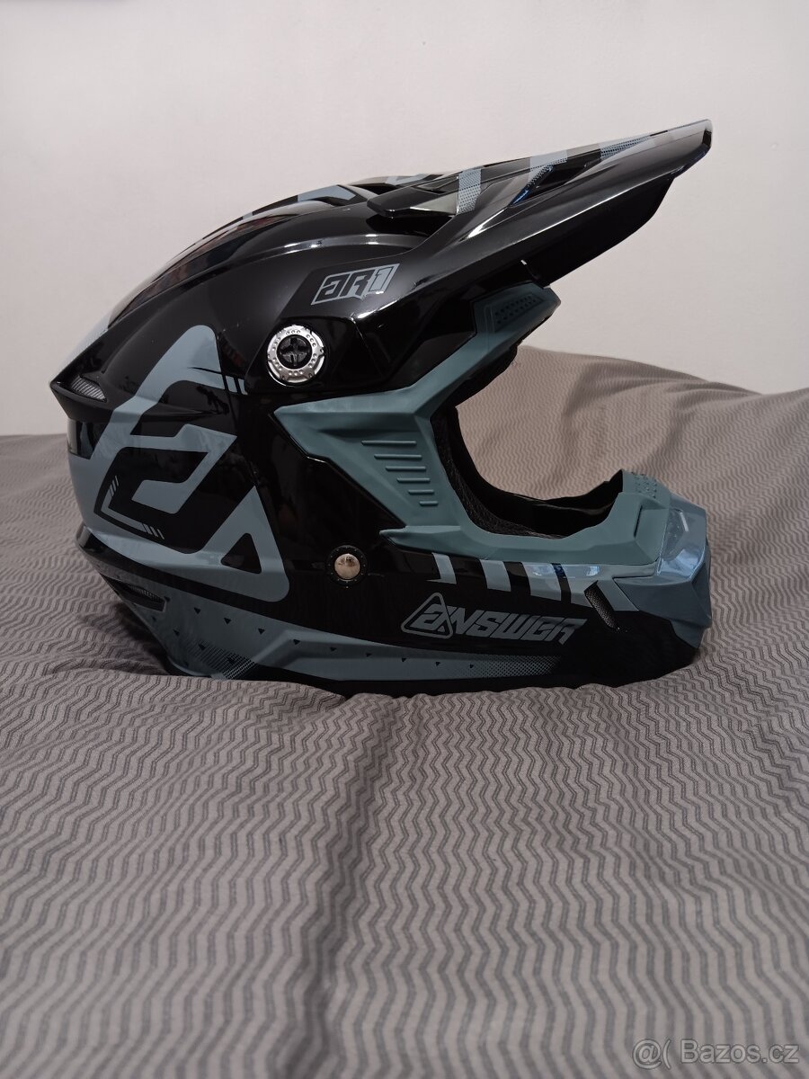 Motocross helma, Answer Ar1