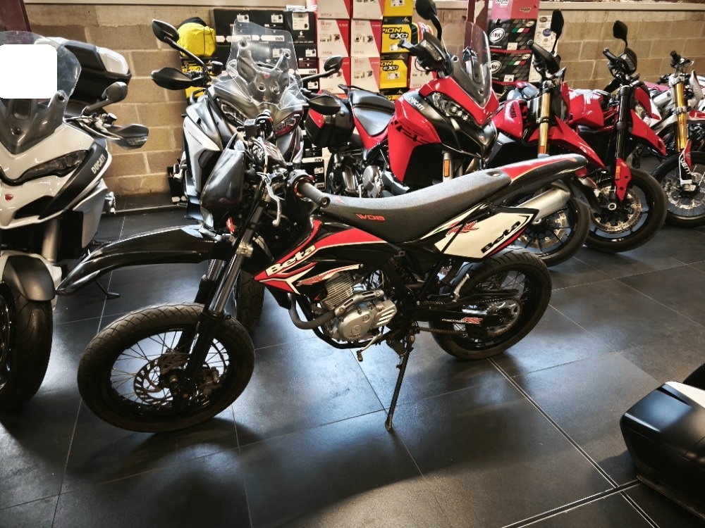 Beta RR 125 4T Motard (2013) 16 tis.km, řp.sk.A1
