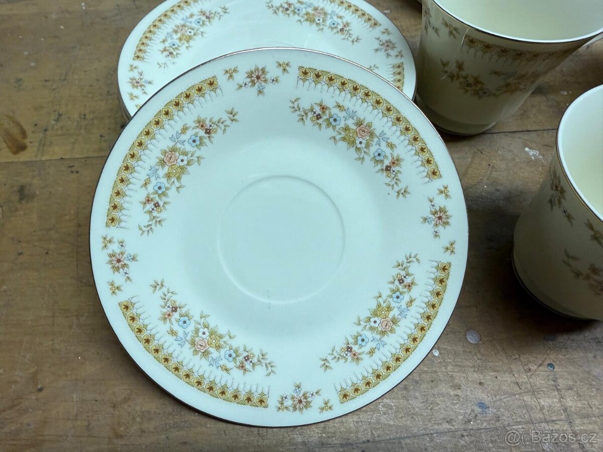 Sada porcelánu - 2