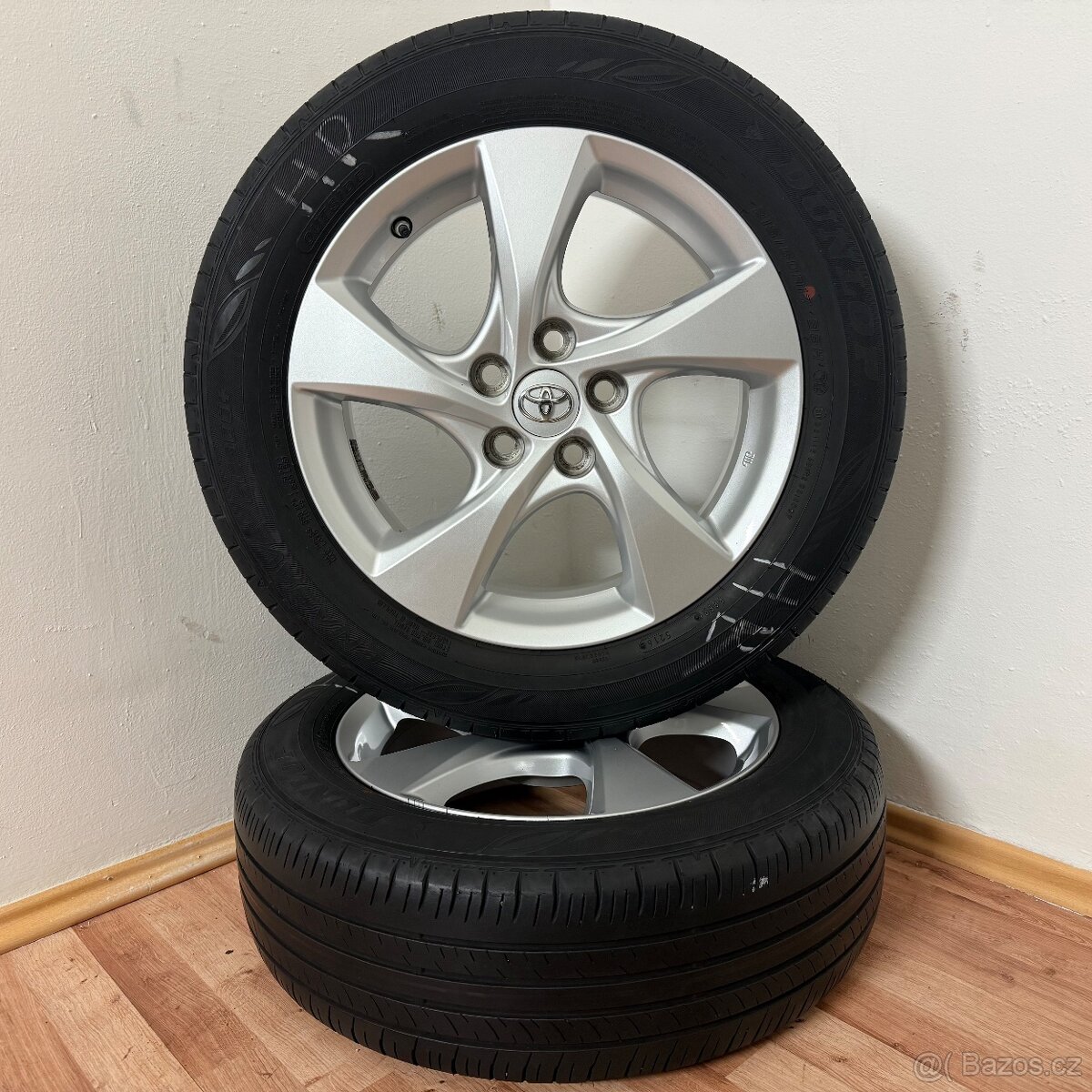 TOYOTA CH-R 5x114,3 R17 ET45+LETNÍ 215/60R17 5/4mm - 2