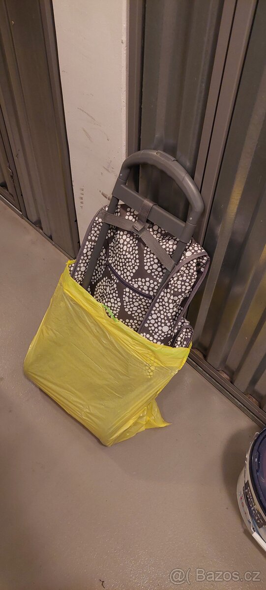 Kolečková taška, taška na kolečkách - skládací, málo použitá - 2