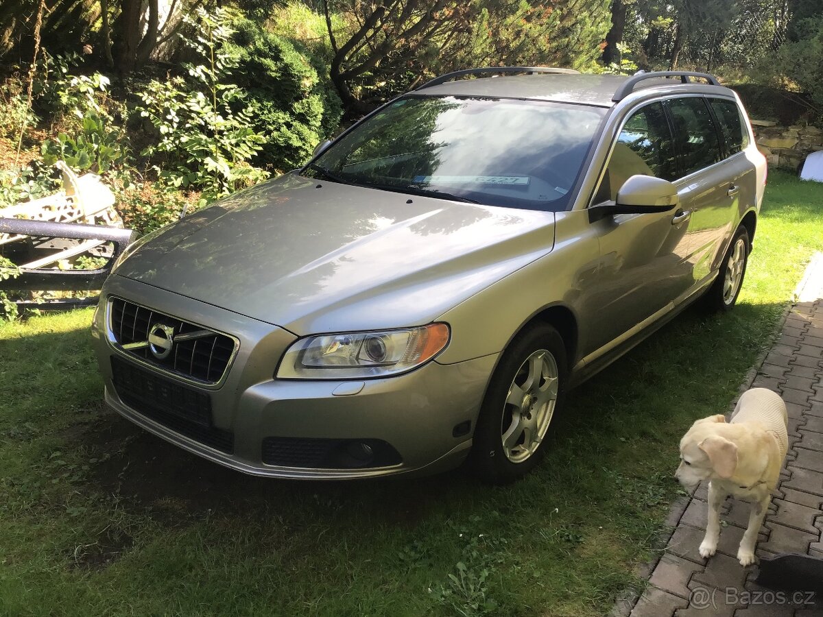 Prodam Volvo V70 2,5 Turbo Benzin LPG Manual Rv.2009 - 2