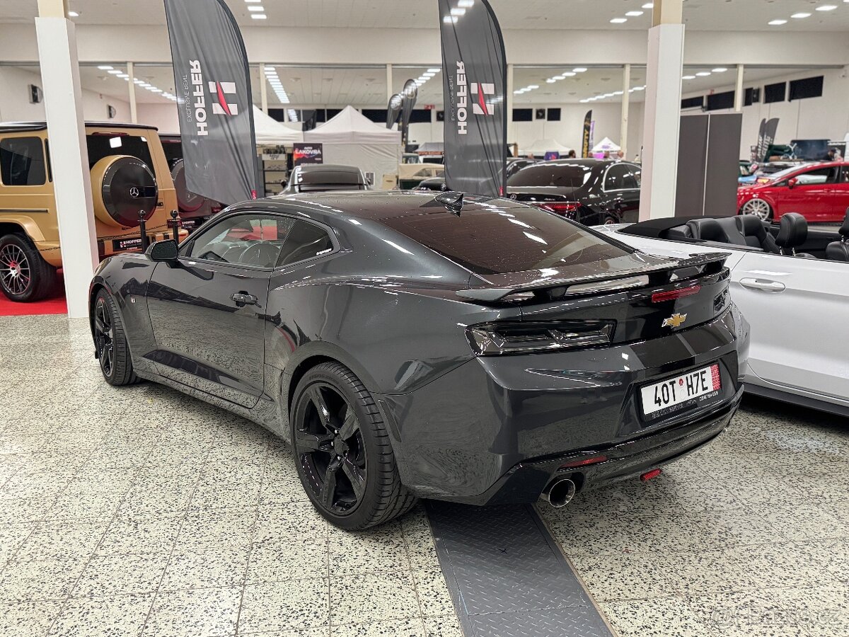 Chevrolet Camaro 6.2 V8 A/T 2017 - 2