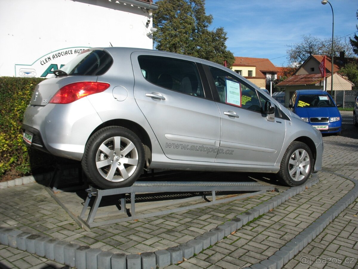 308 1,6i-88 kW, 88.000,-Kč - 2