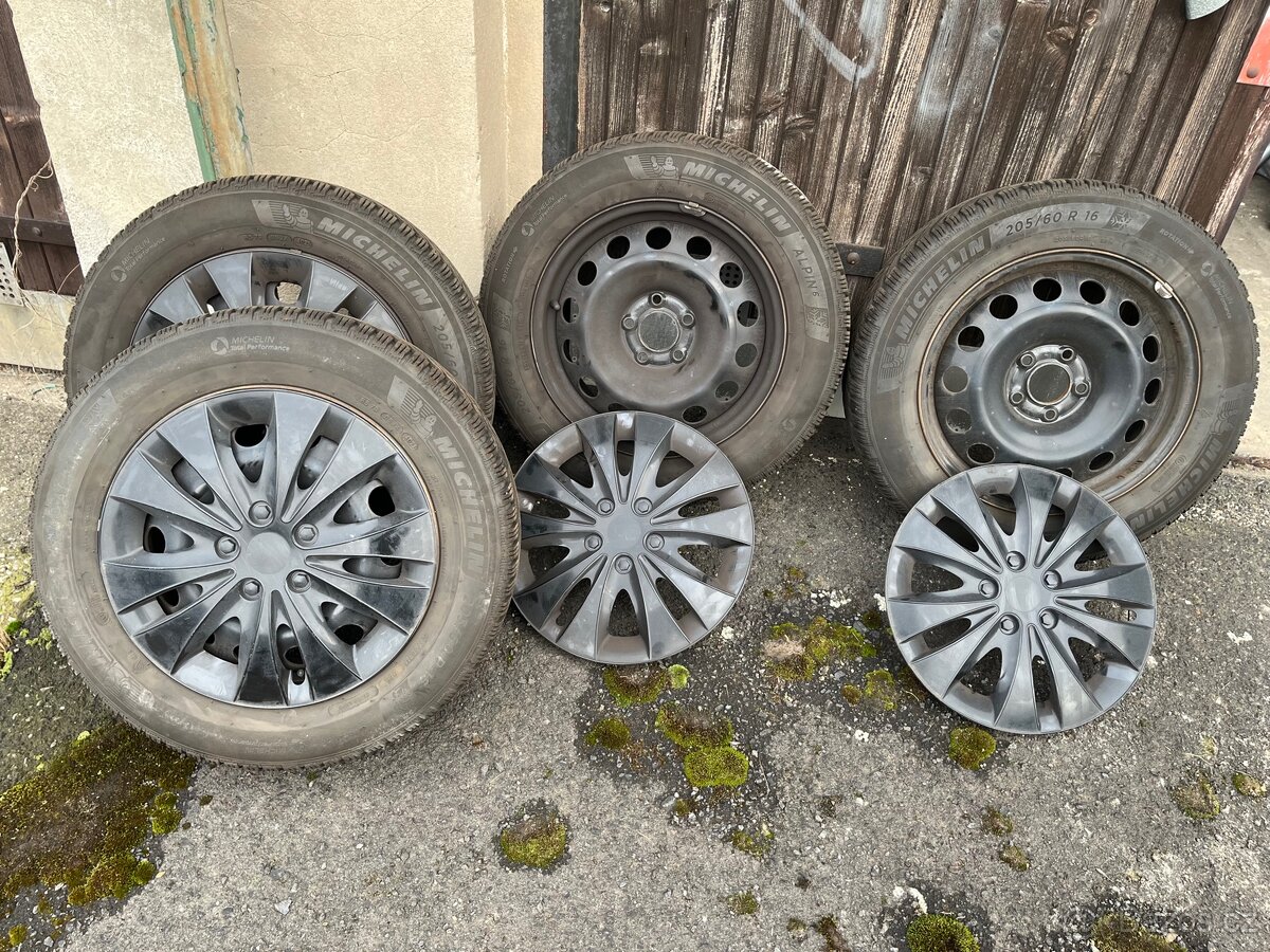 Zimní kola 205/60/R16 - pneu Michelin - 2