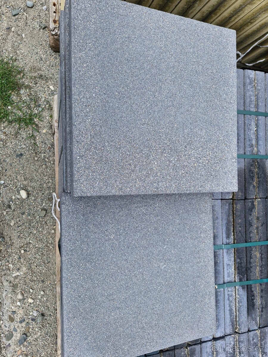 Betonová dlažba ANTRACIT. - 2
