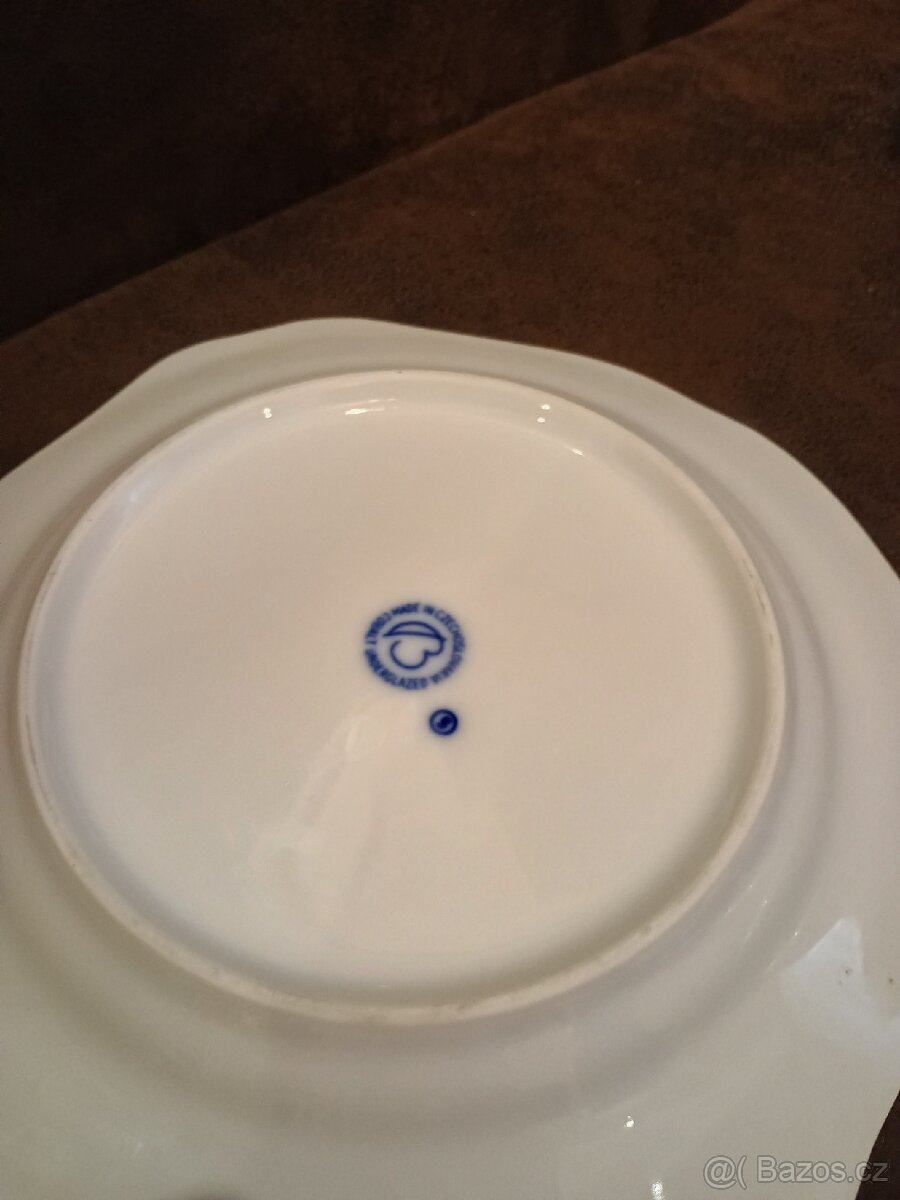 Mix , talíř, ohřívač a zdobná mísa. - 2