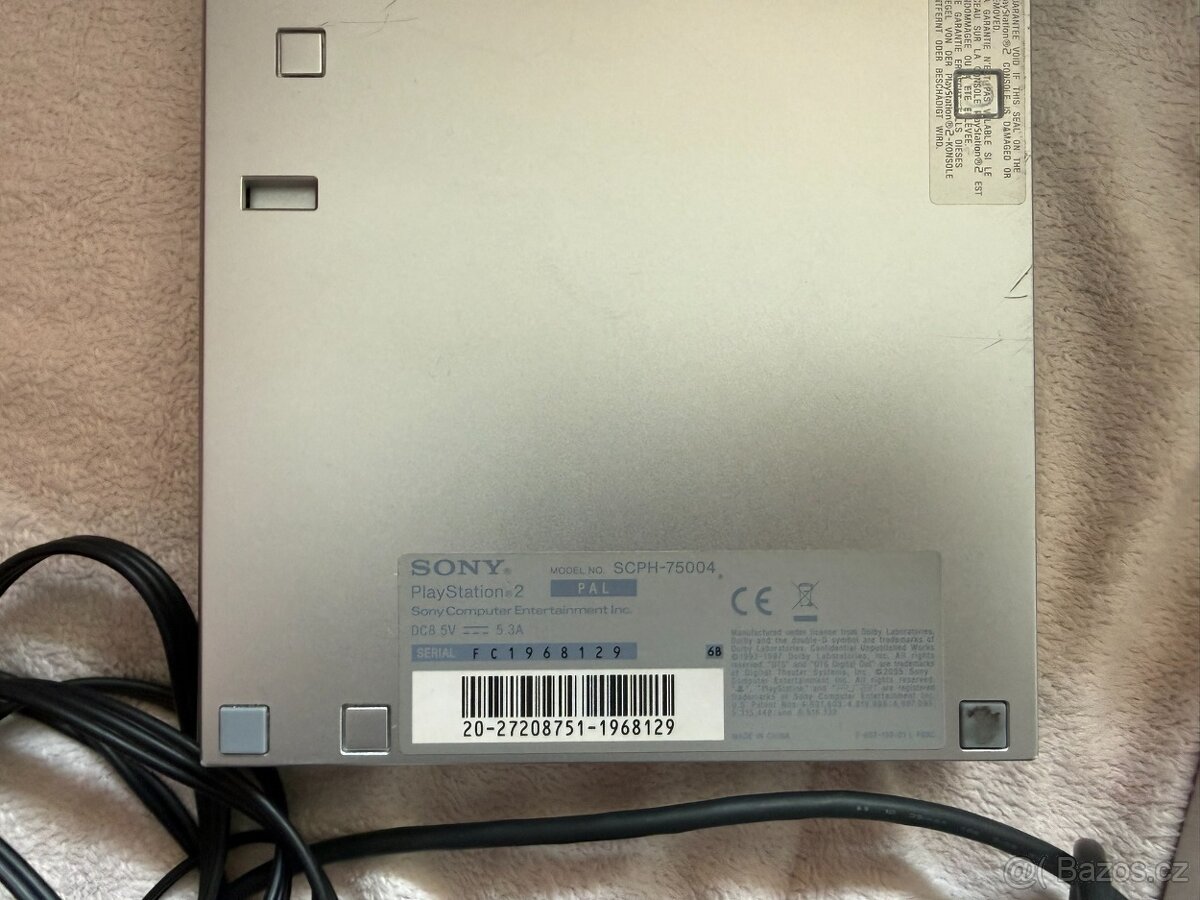Playstation 2 slim stříbrná + 4 hry - 2