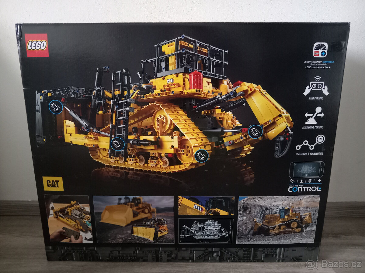 Lego Technic 42131 Buldozer CAT D11 - 2