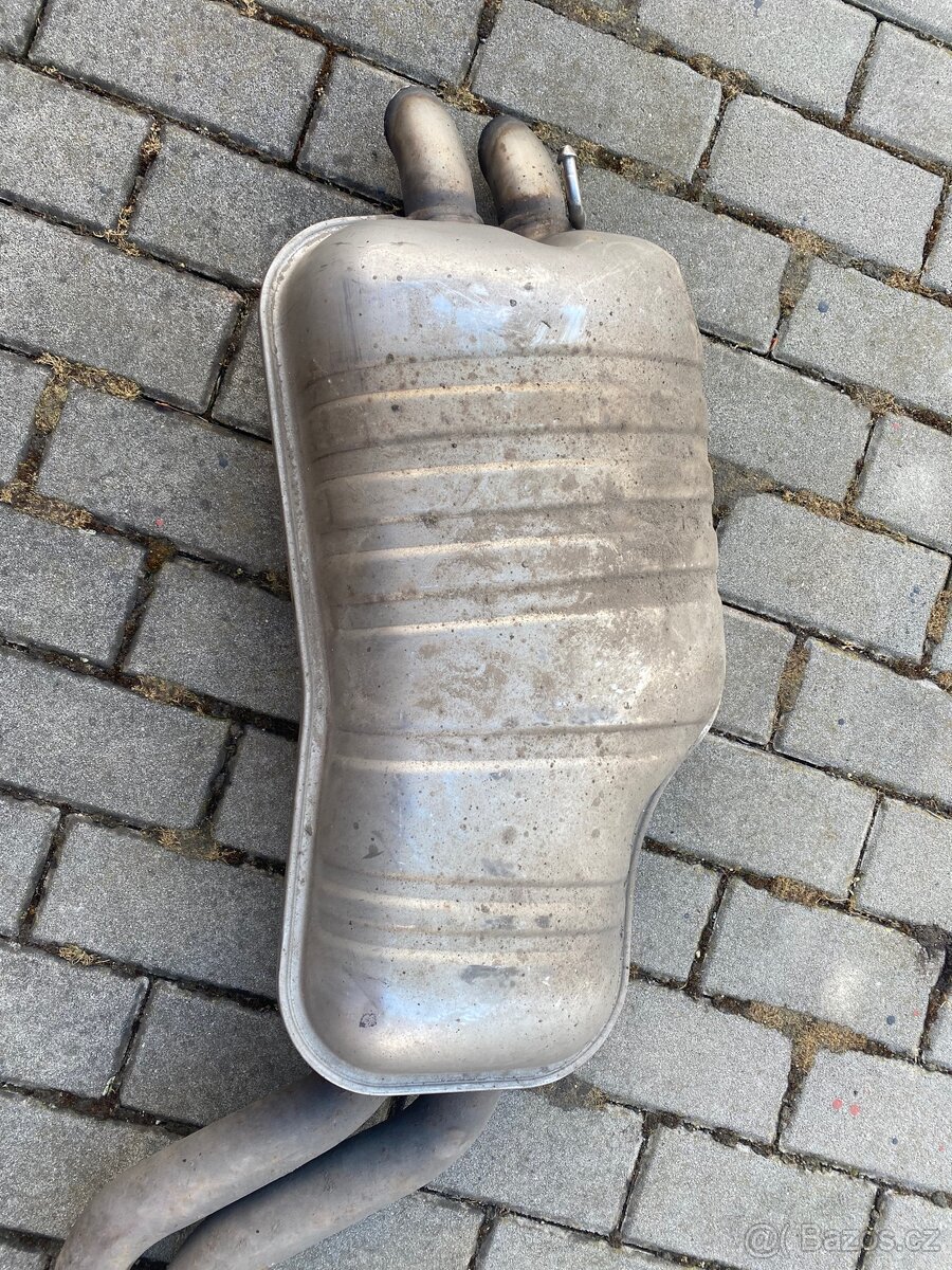 Výfuk BMW E46 - 2