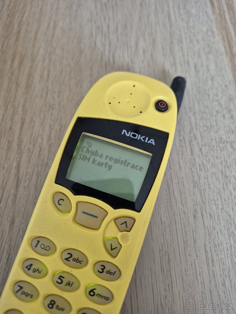 Nokia 5110 žlutá - 2
