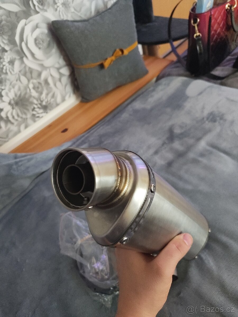 Laděný výfuk yoshimura - 2